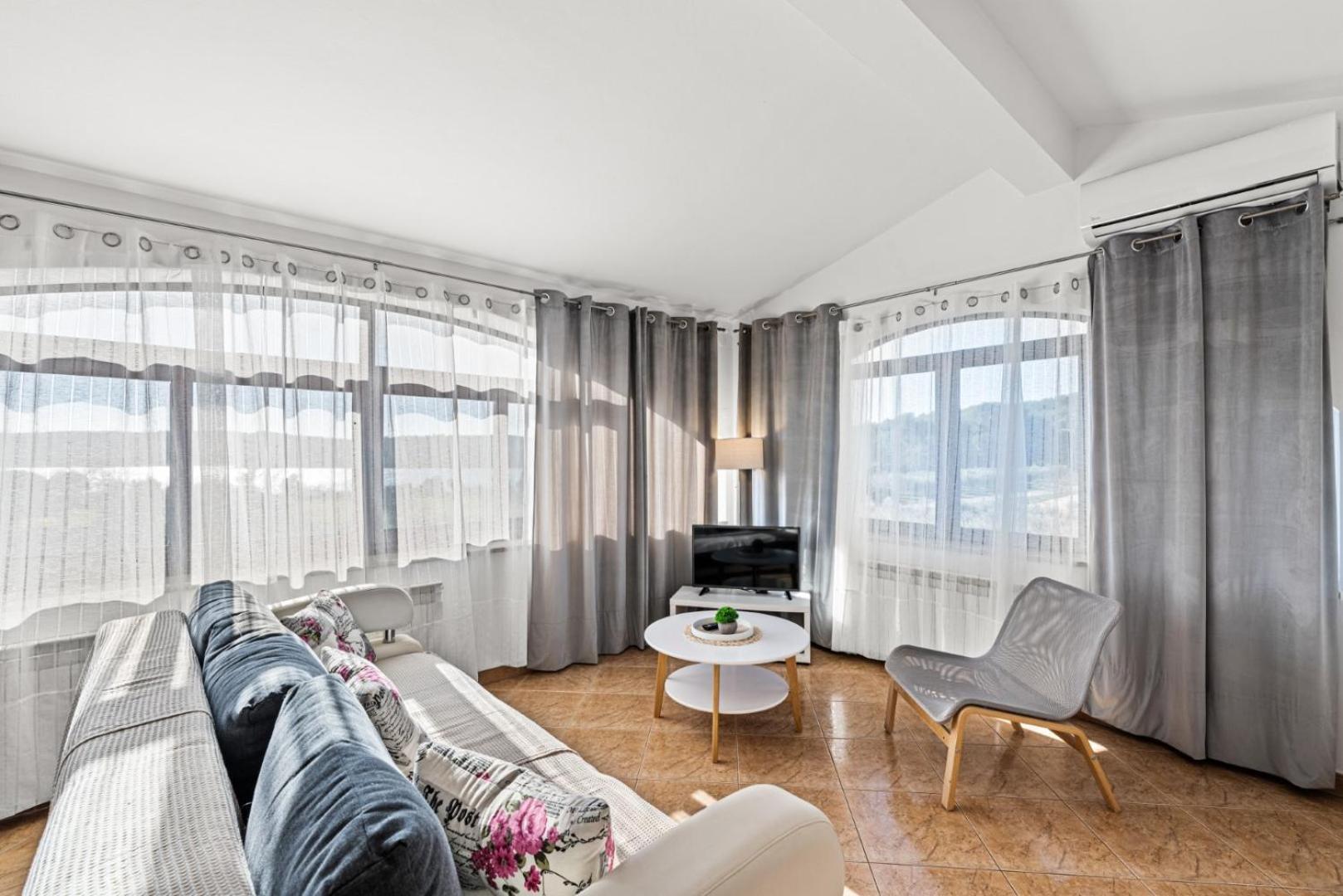 Sea View Apartments With Shared Pool Pomer Εξωτερικό φωτογραφία